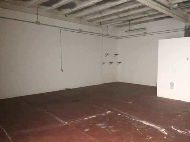 locals-comercials en la-bisbal-d'emporda ·  €