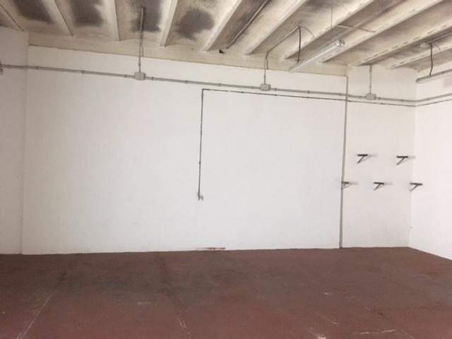 locals-comercials en la-bisbal-d'emporda ·  €