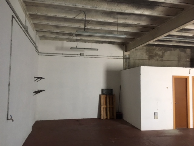 locals-comercials en la-bisbal-d'emporda ·  €