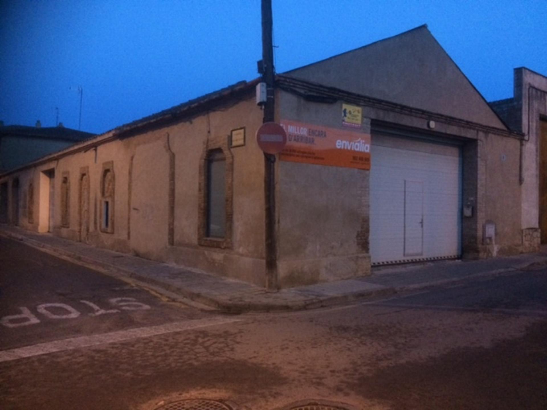 locals-comercials en la-bisbal-d'emporda ·  €