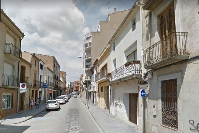 edifici en santa-coloma-de-farners · casc-antic 300000€