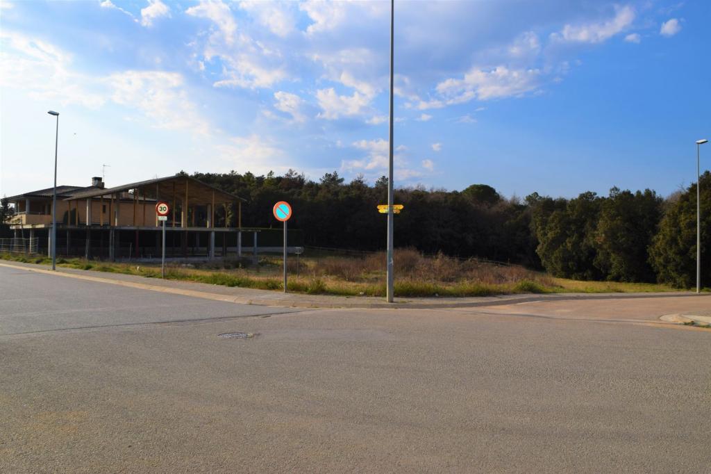 terrenys en aiguaviva ·  350000€