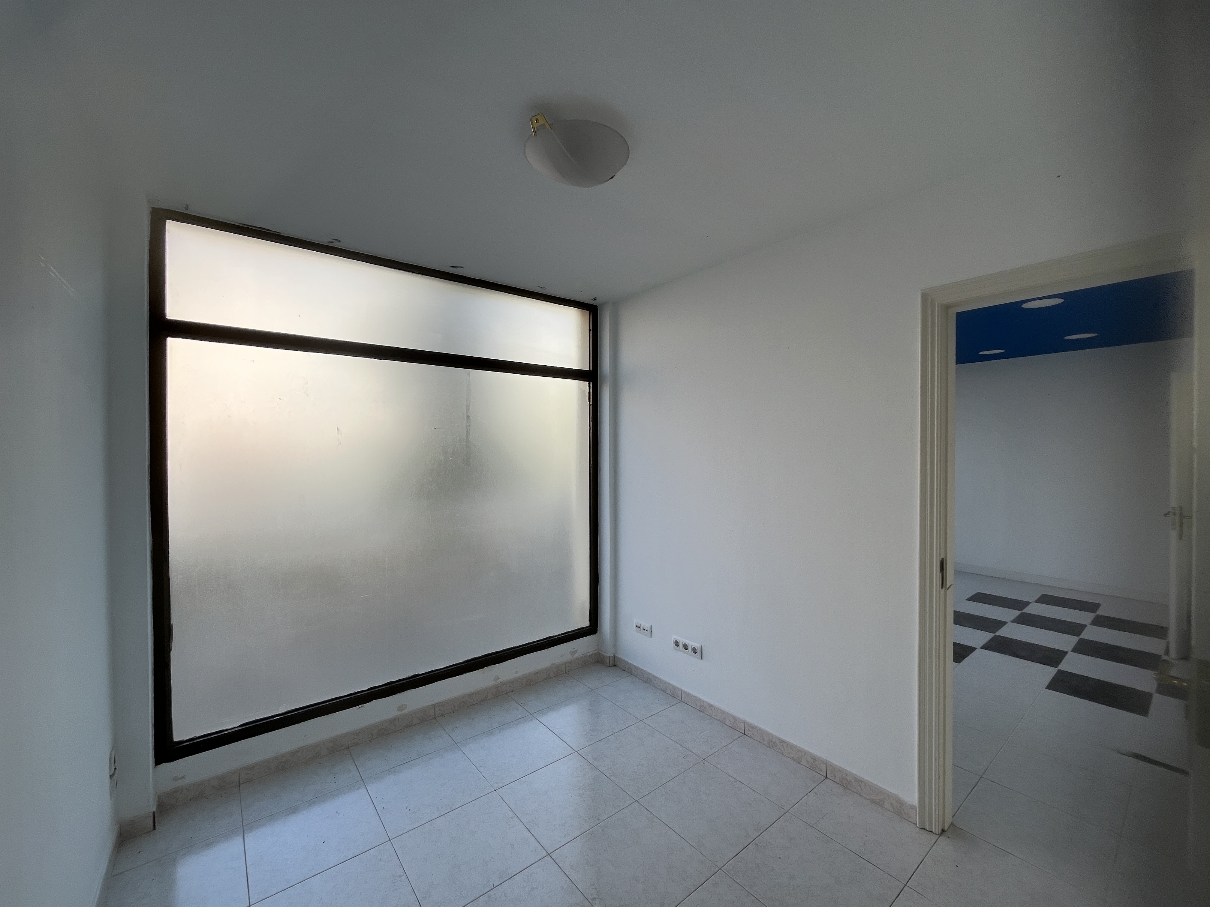 locals-comercials en girona · eixample €