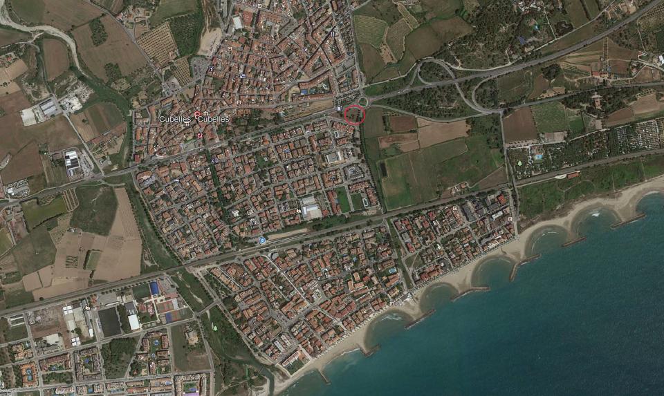 Solar Urbano edificable de 1566m2 en Cubelles por 750.000 