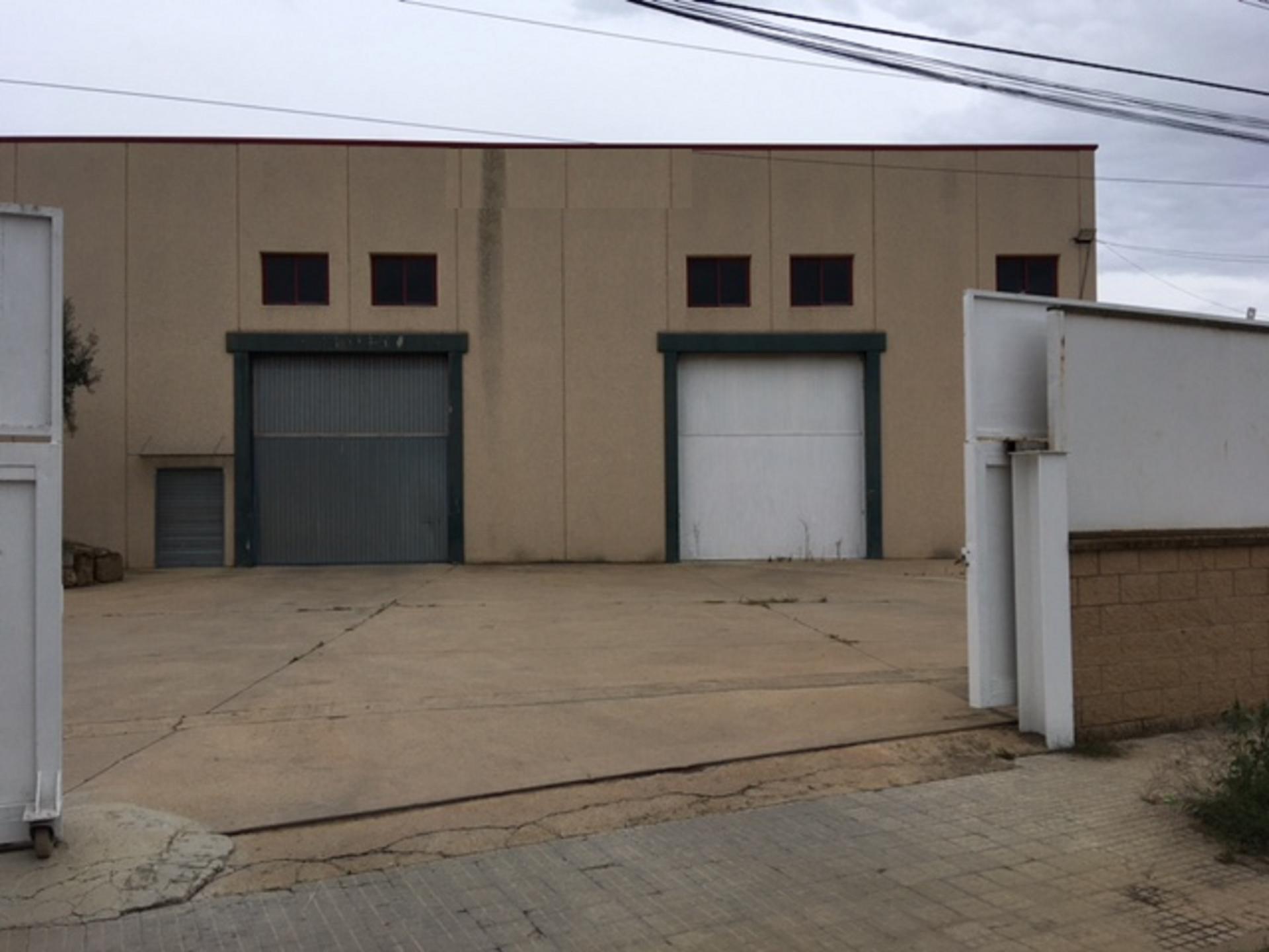 nau-industrial en sant-feliu-de-buixalleu ·  €