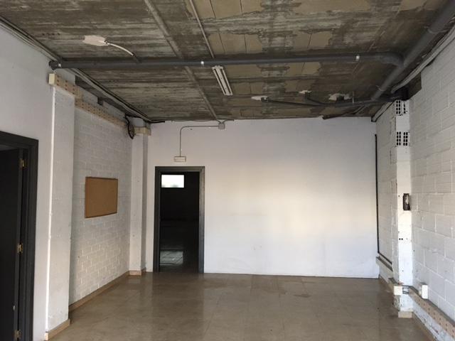 locales-comerciales en sils ·  189000€