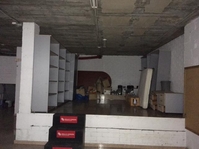 locales-comerciales en sils ·  189000€