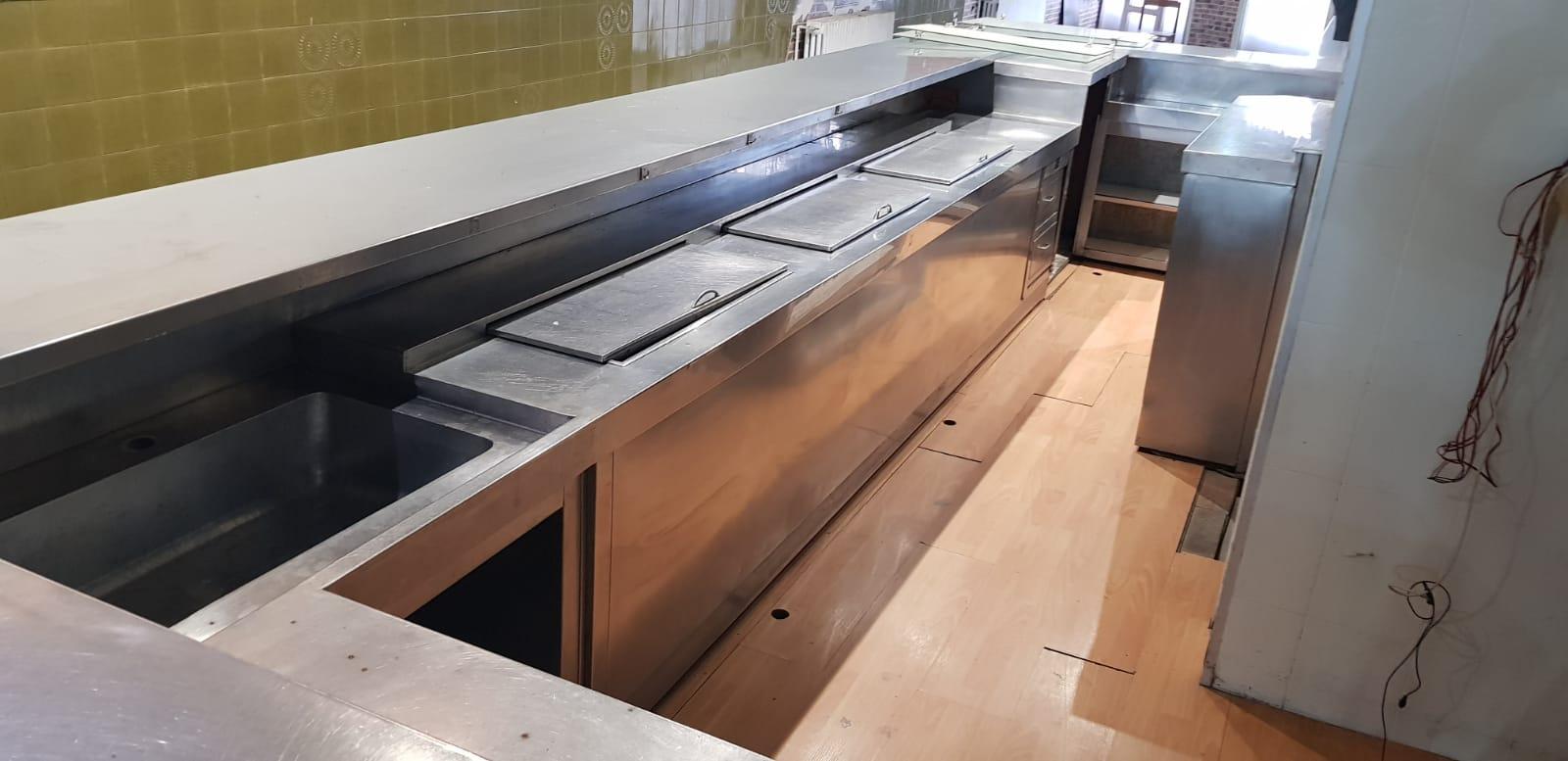 LOCAL MOLT AMPLI DAVANT DE L’ESTACIO