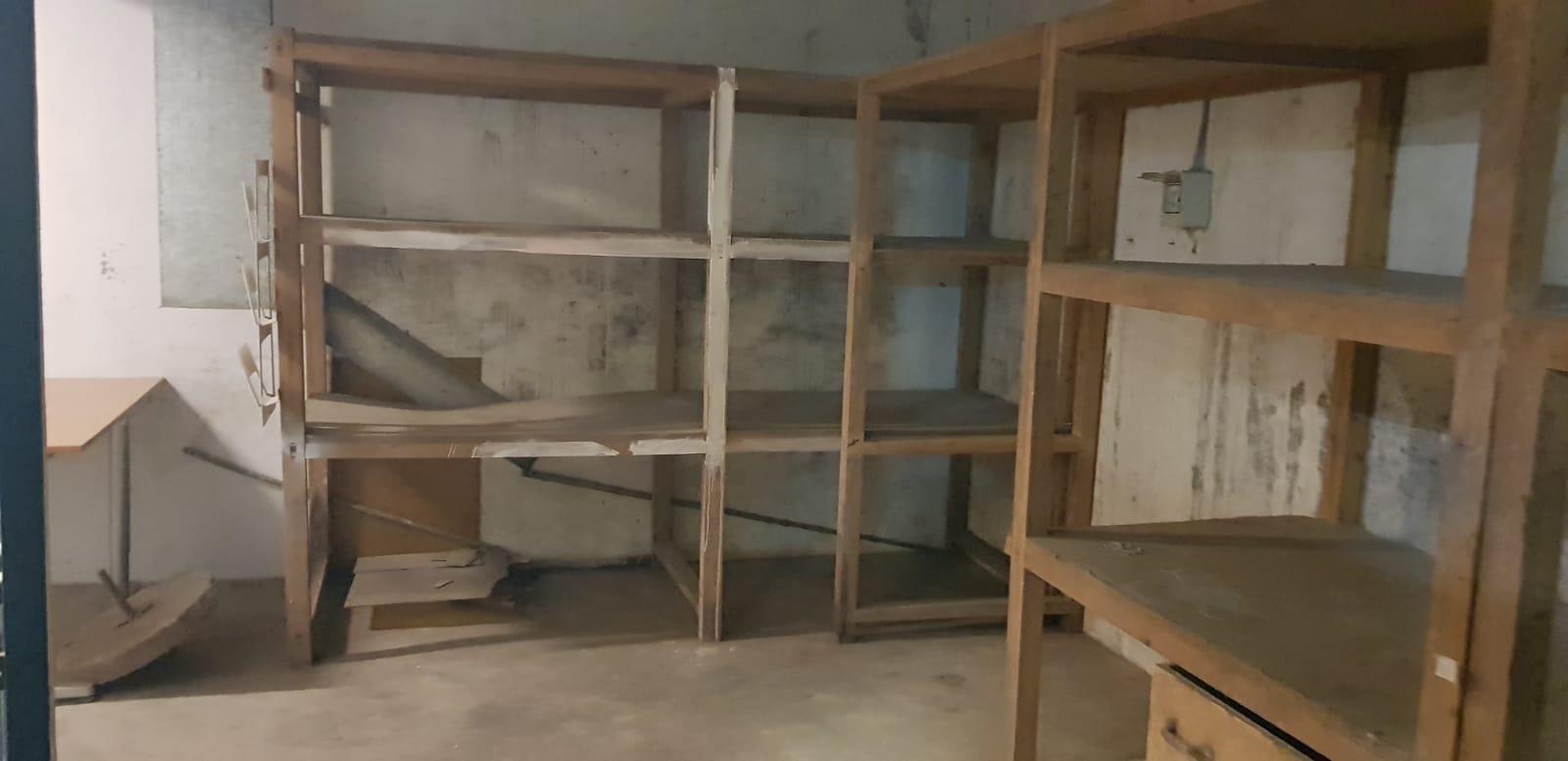 LOCAL MOLT AMPLI DAVANT DE L’ESTACIO