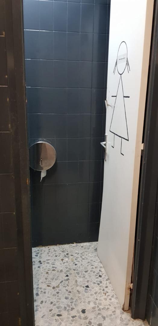 LOCAL MOLT AMPLI DAVANT DE L’ESTACIO