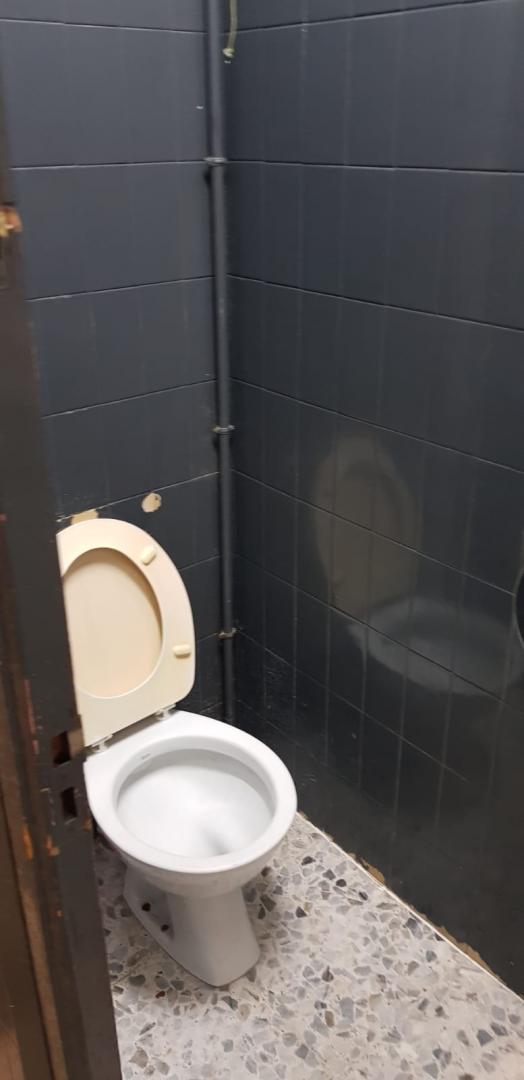 LOCAL MOLT AMPLI DAVANT DE L’ESTACIO