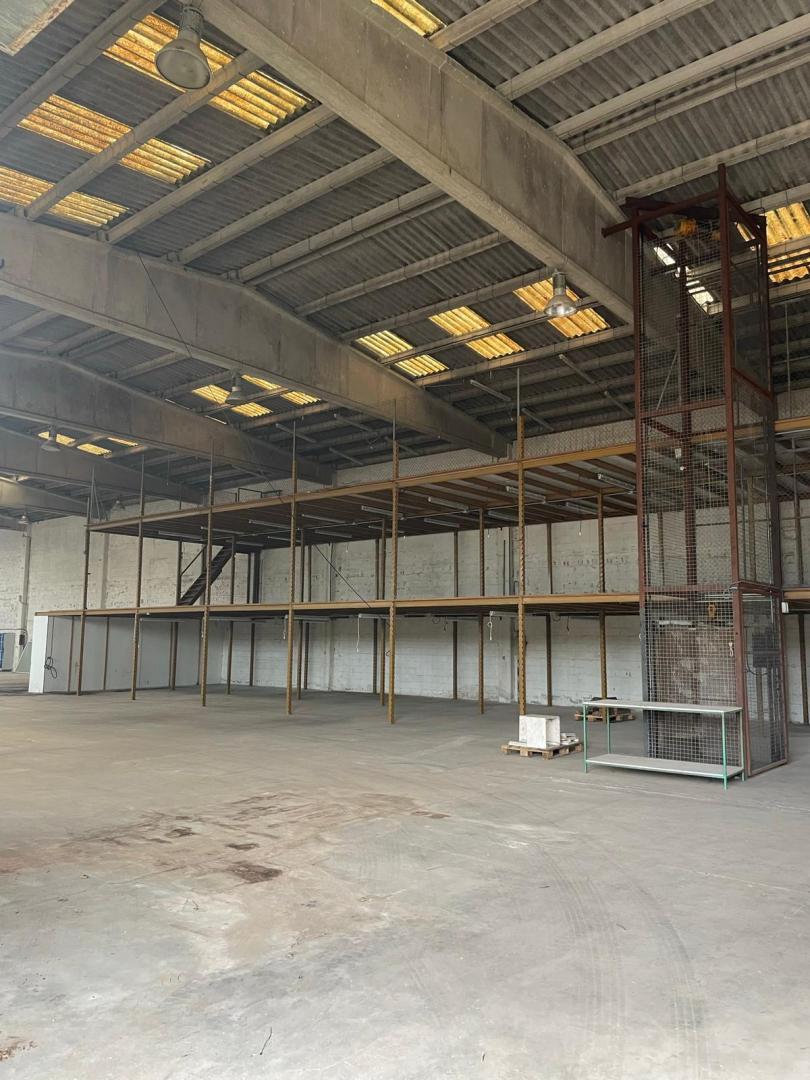 nau-industrial en santa-coloma-de-farners · entrada-poble €