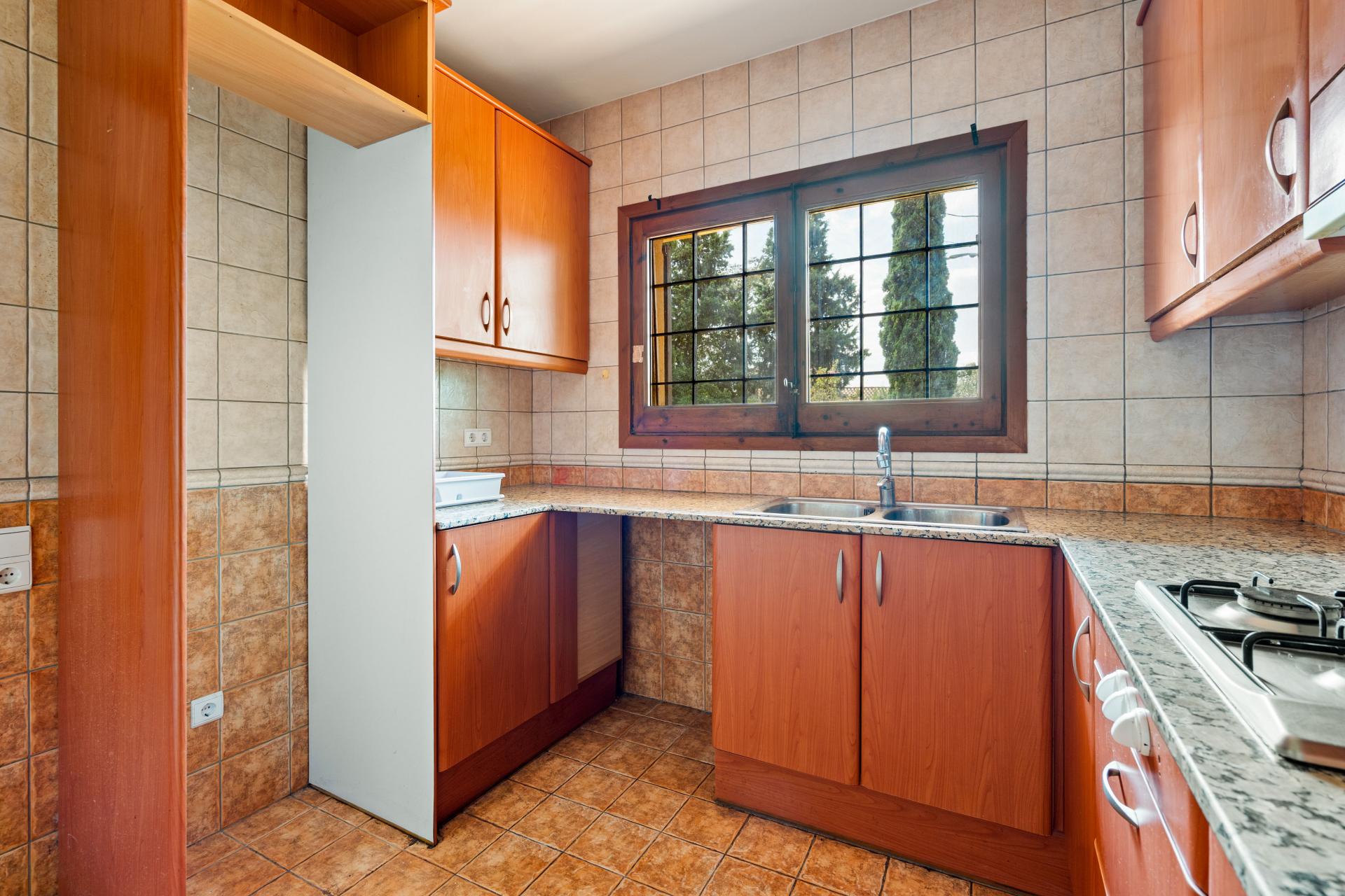 TORRE A QUATRE VENTS CAN SAULEDA