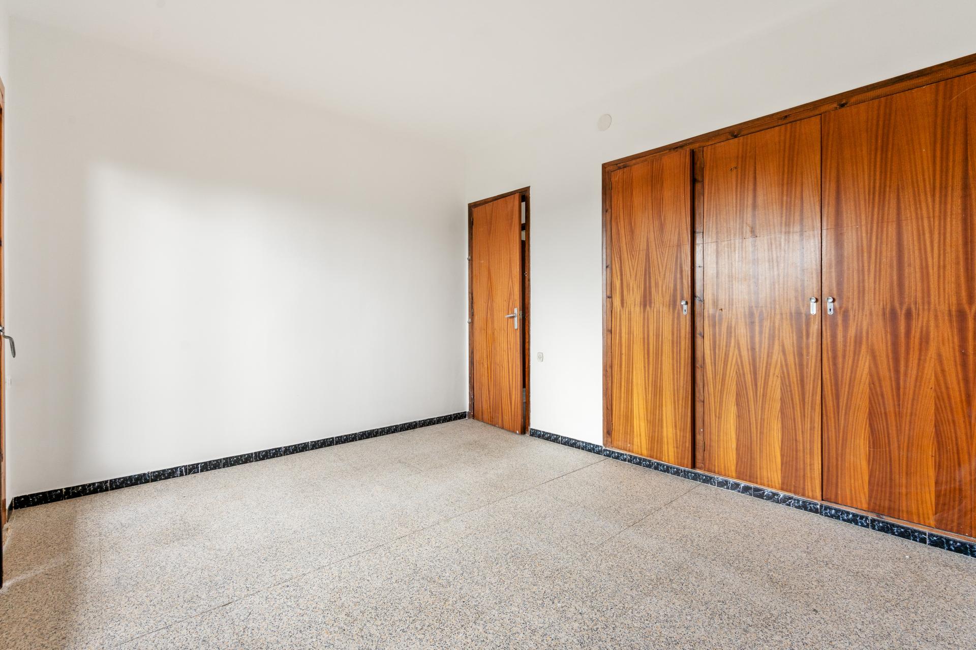 TORRE A QUATRE VENTS CAN SAULEDA