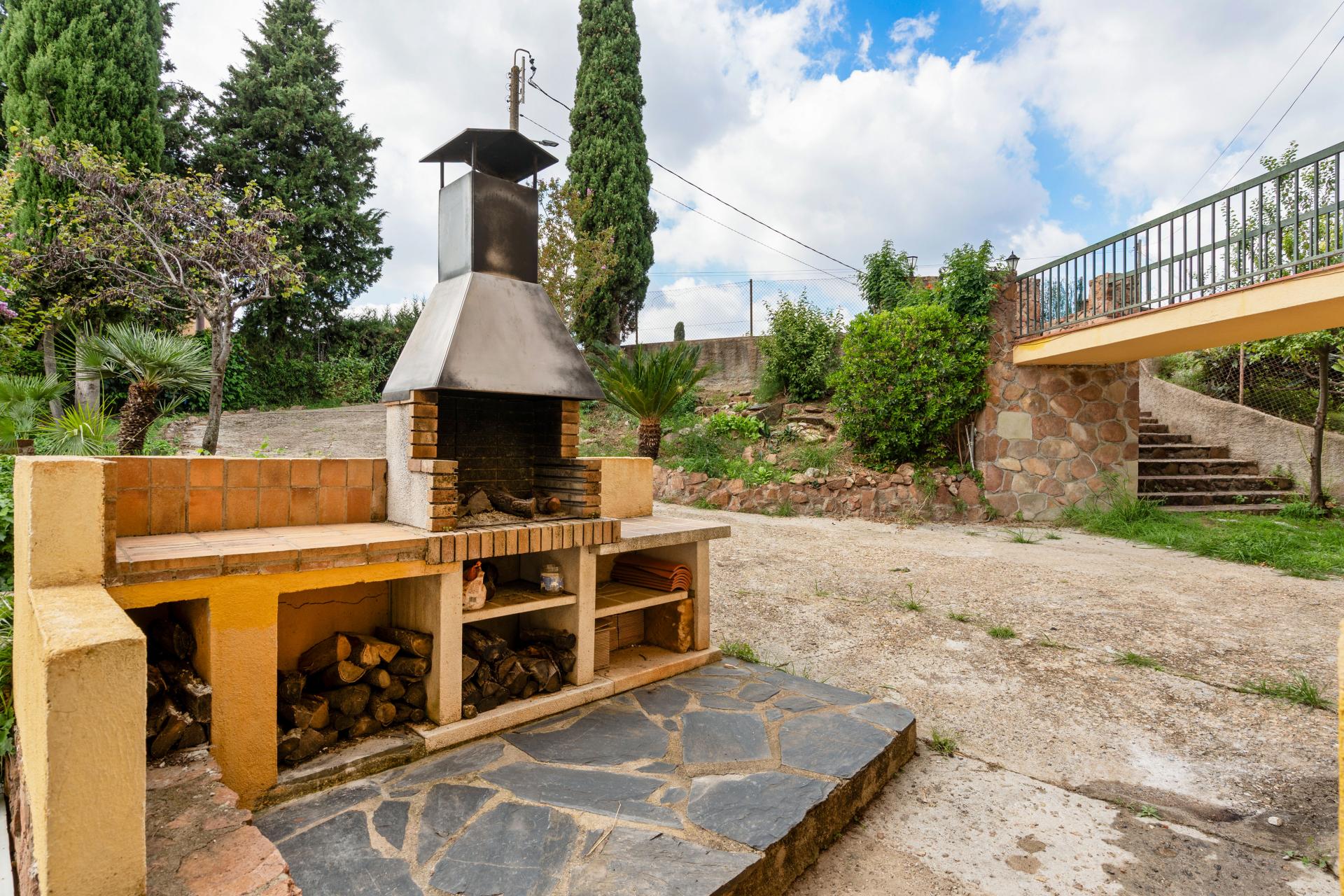 TORRE A QUATRE VENTS CAN SAULEDA