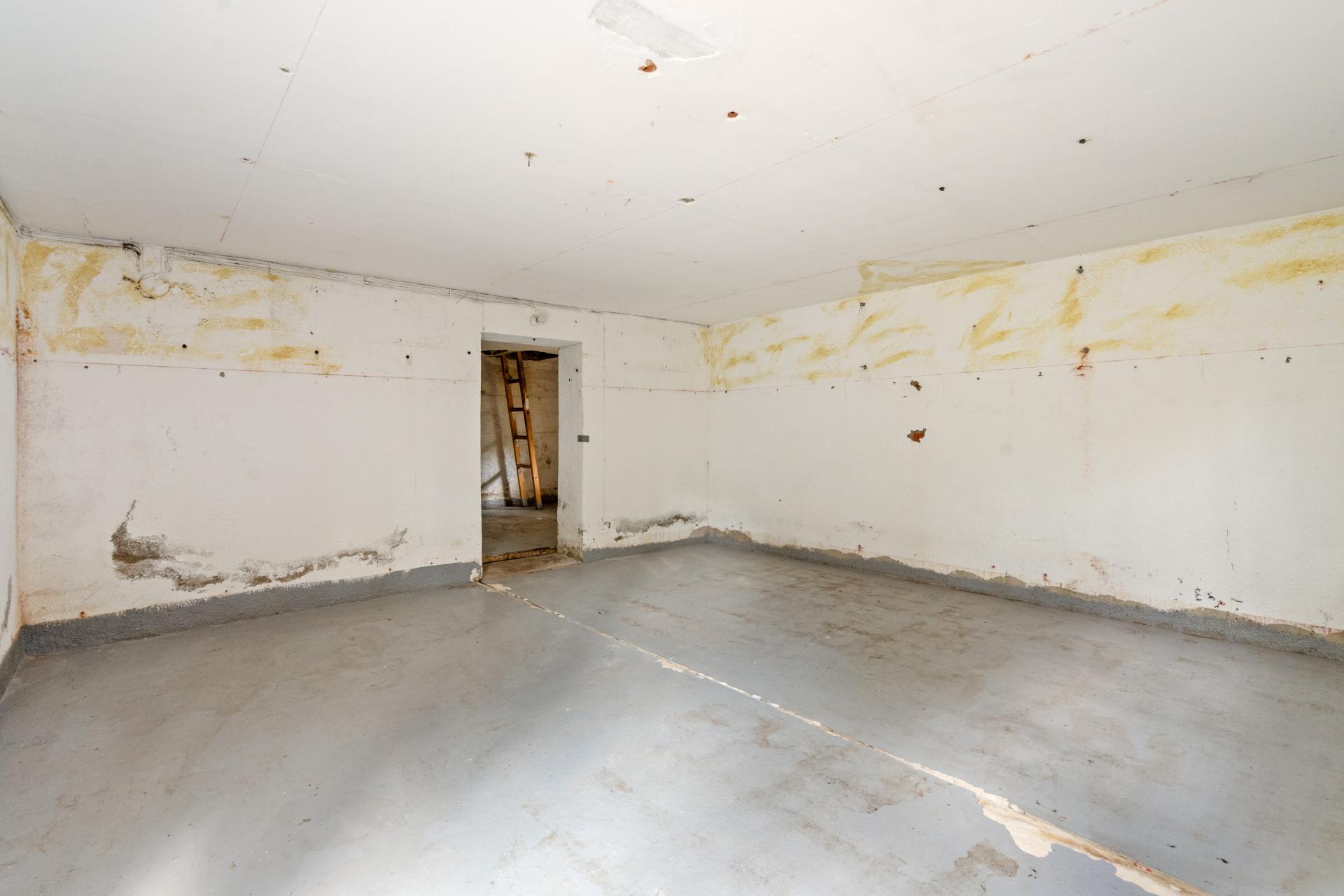 TORRE A QUATRE VENTS CAN SAULEDA