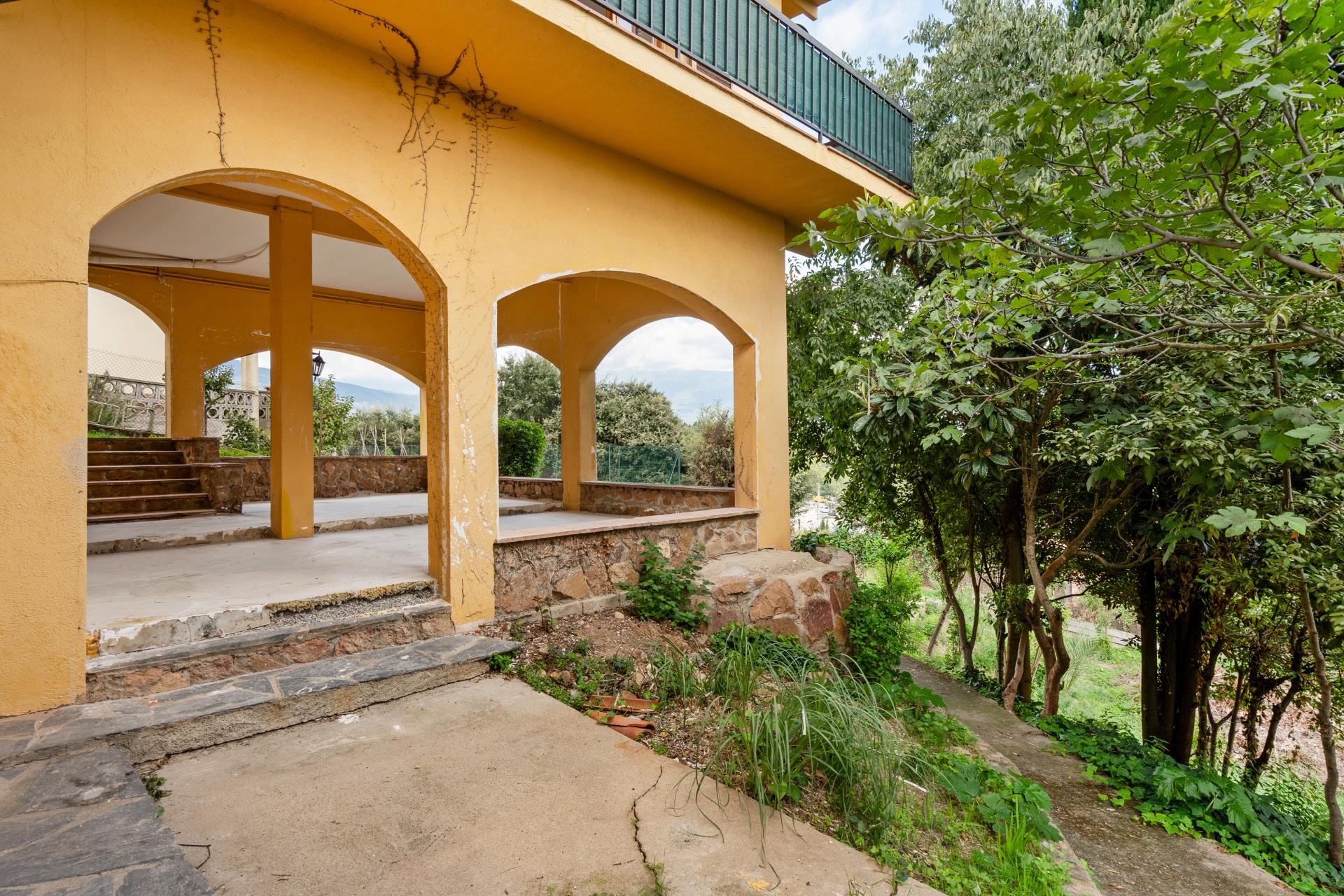 TORRE A QUATRE VENTS CAN SAULEDA