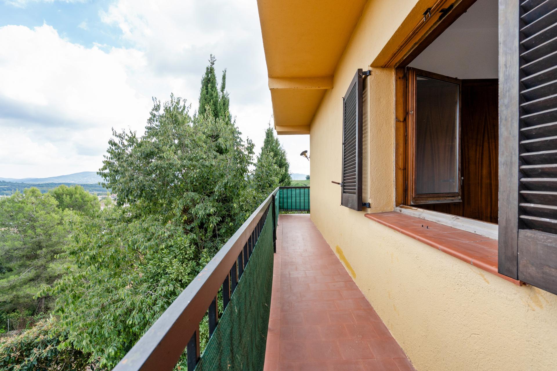 TORRE A QUATRE VENTS CAN SAULEDA