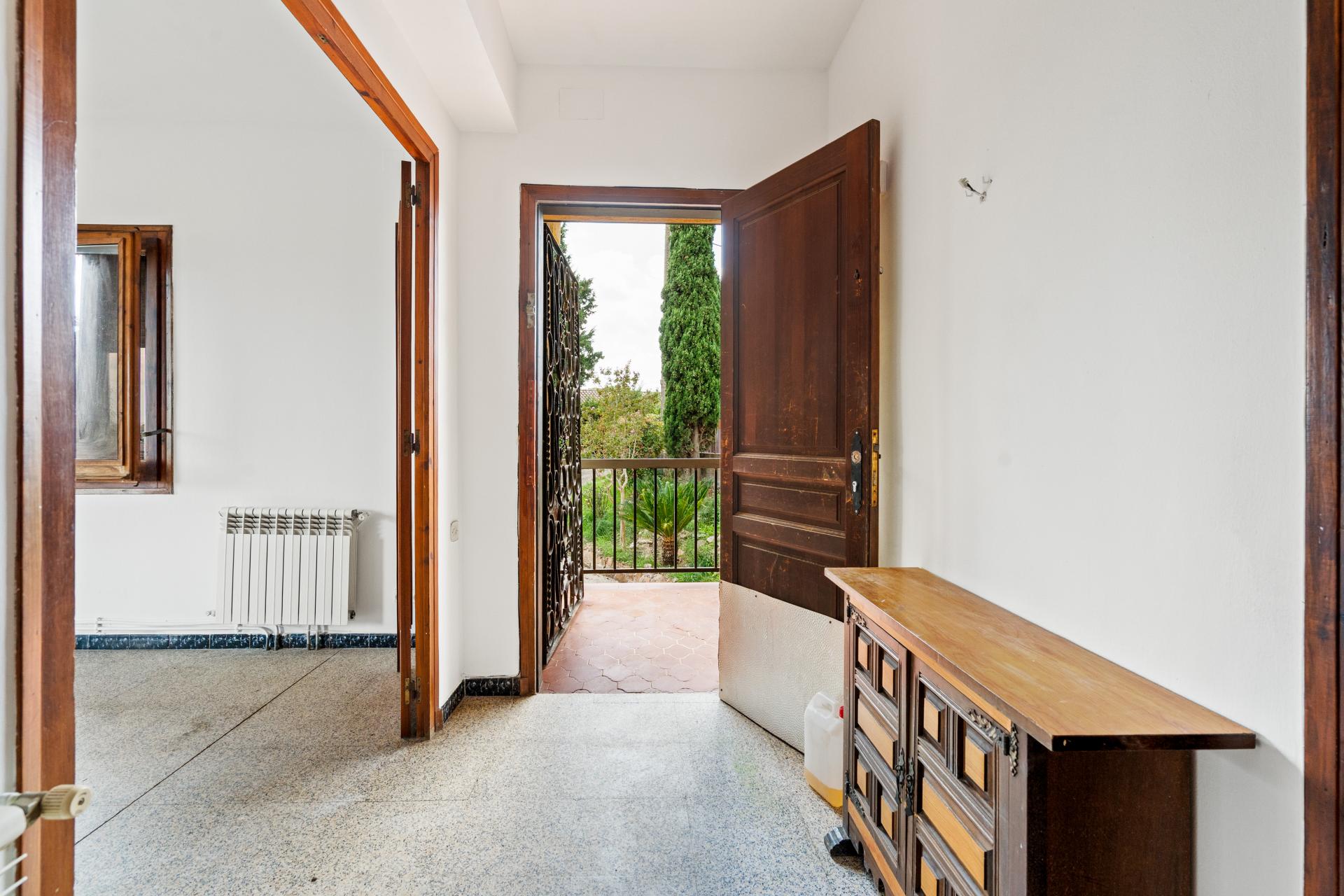 TORRE A QUATRE VENTS CAN SAULEDA