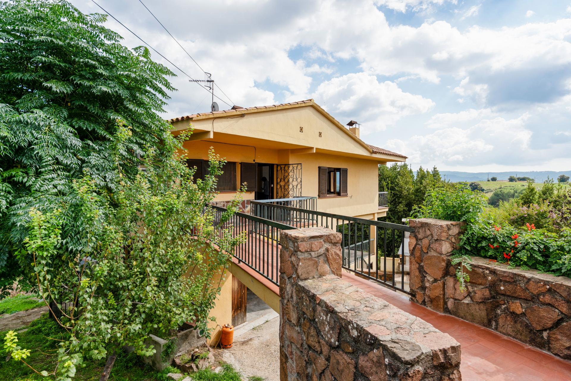 TORRE A QUATRE VENTS CAN SAULEDA