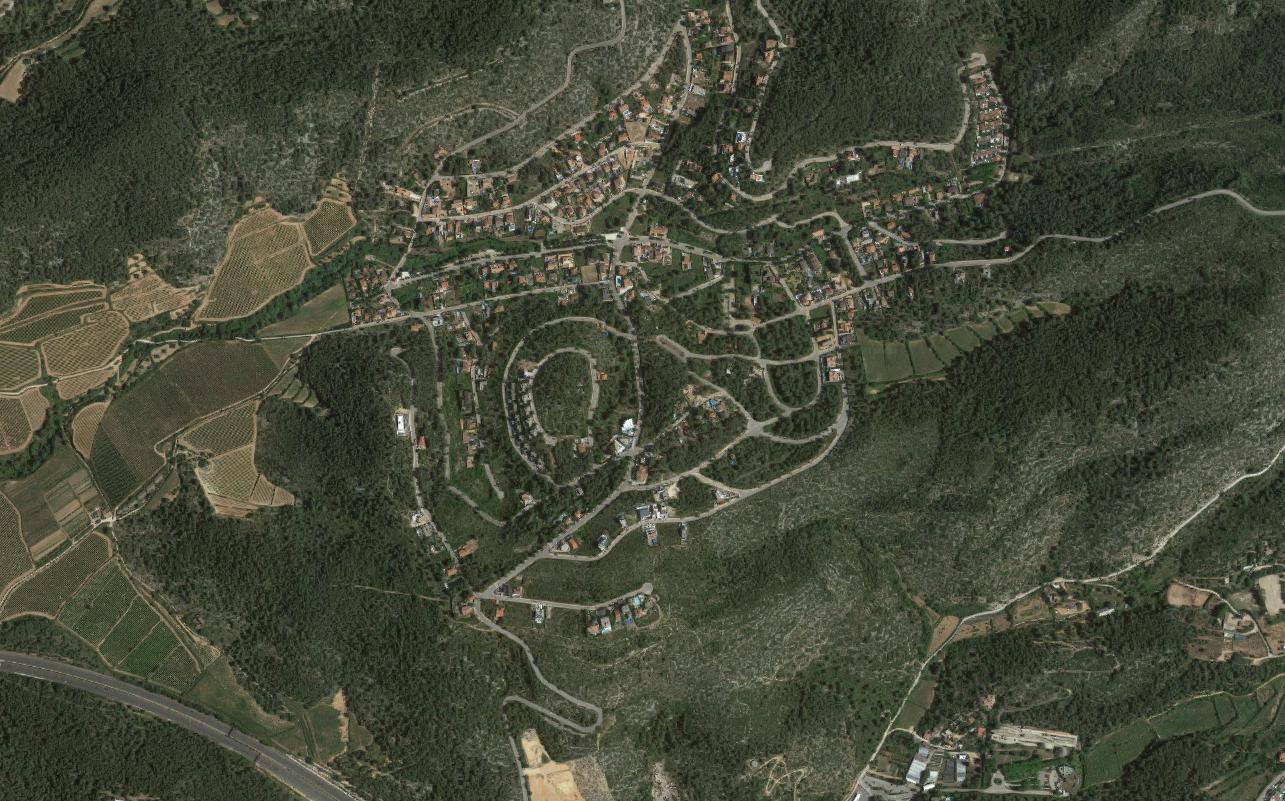 Parcela de 657 m2 al lado de Sitges