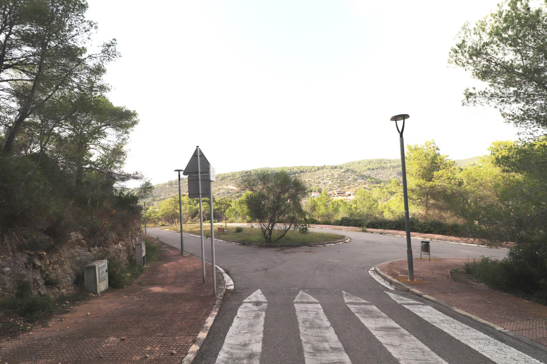 a:1:{s:3:"ESP";s:29:"Parcela con vistas despejadas";}