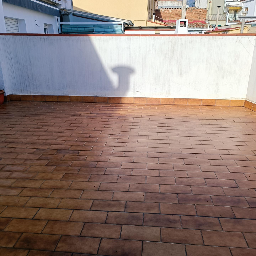 PRIMER PISO CENTRICO CON AMPLIA TERRAZA