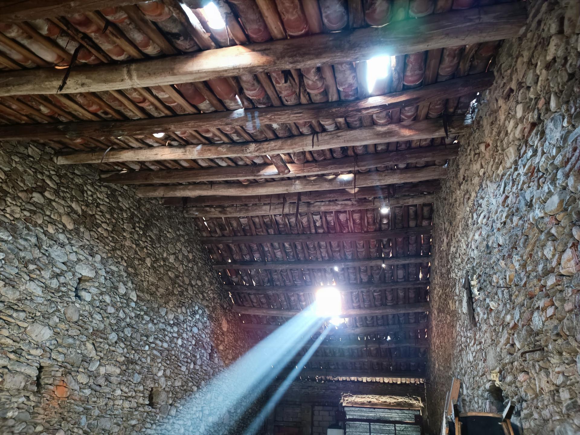 CASA DE PUEBLO CON PLANTA BAJA Y PISO INDEPENDIENTES