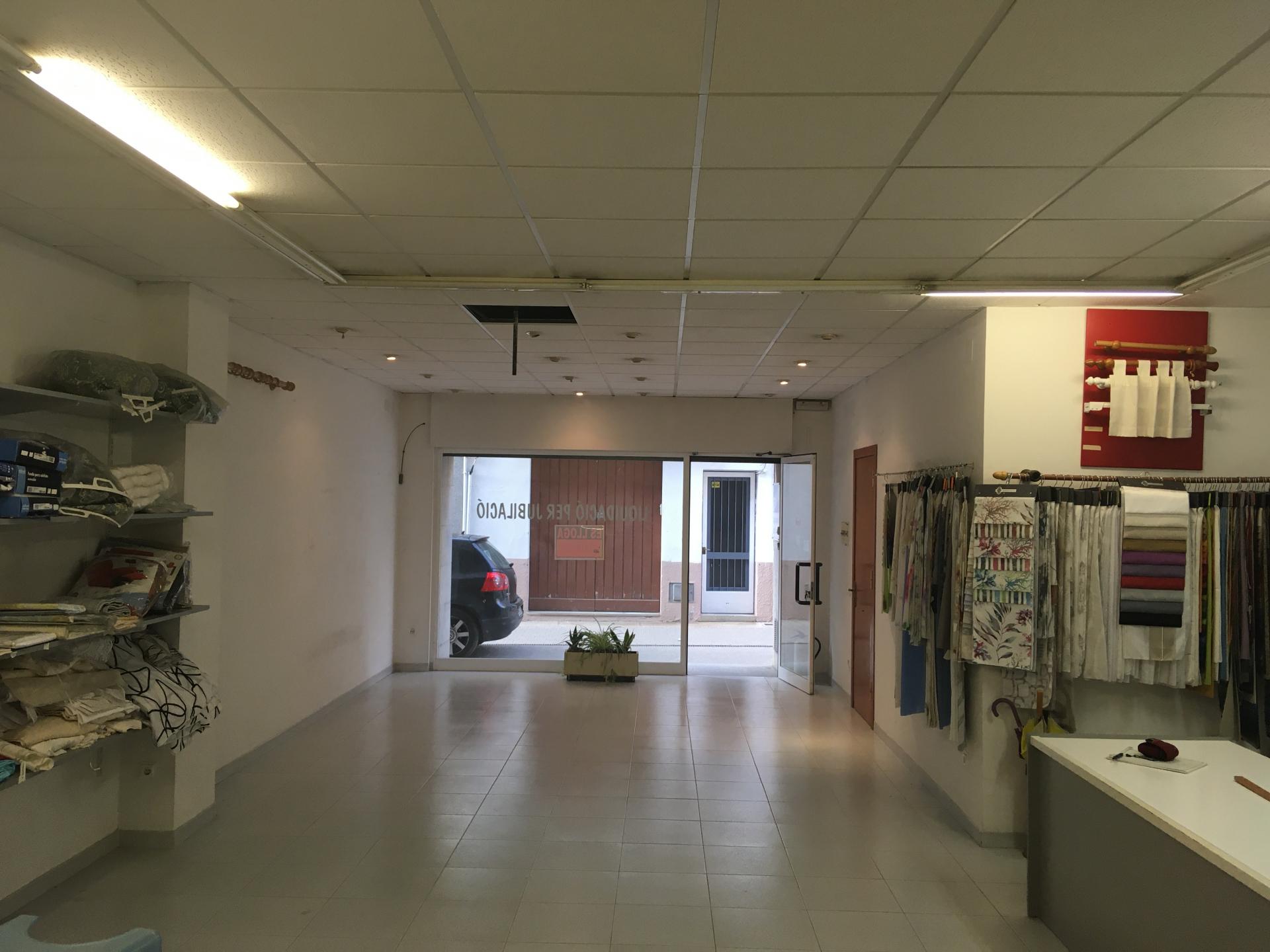 locals-comercials en banyoles · centre €