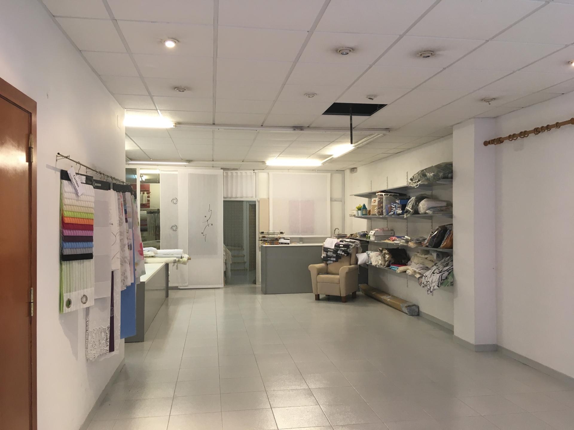 locals-comercials en banyoles · centre €