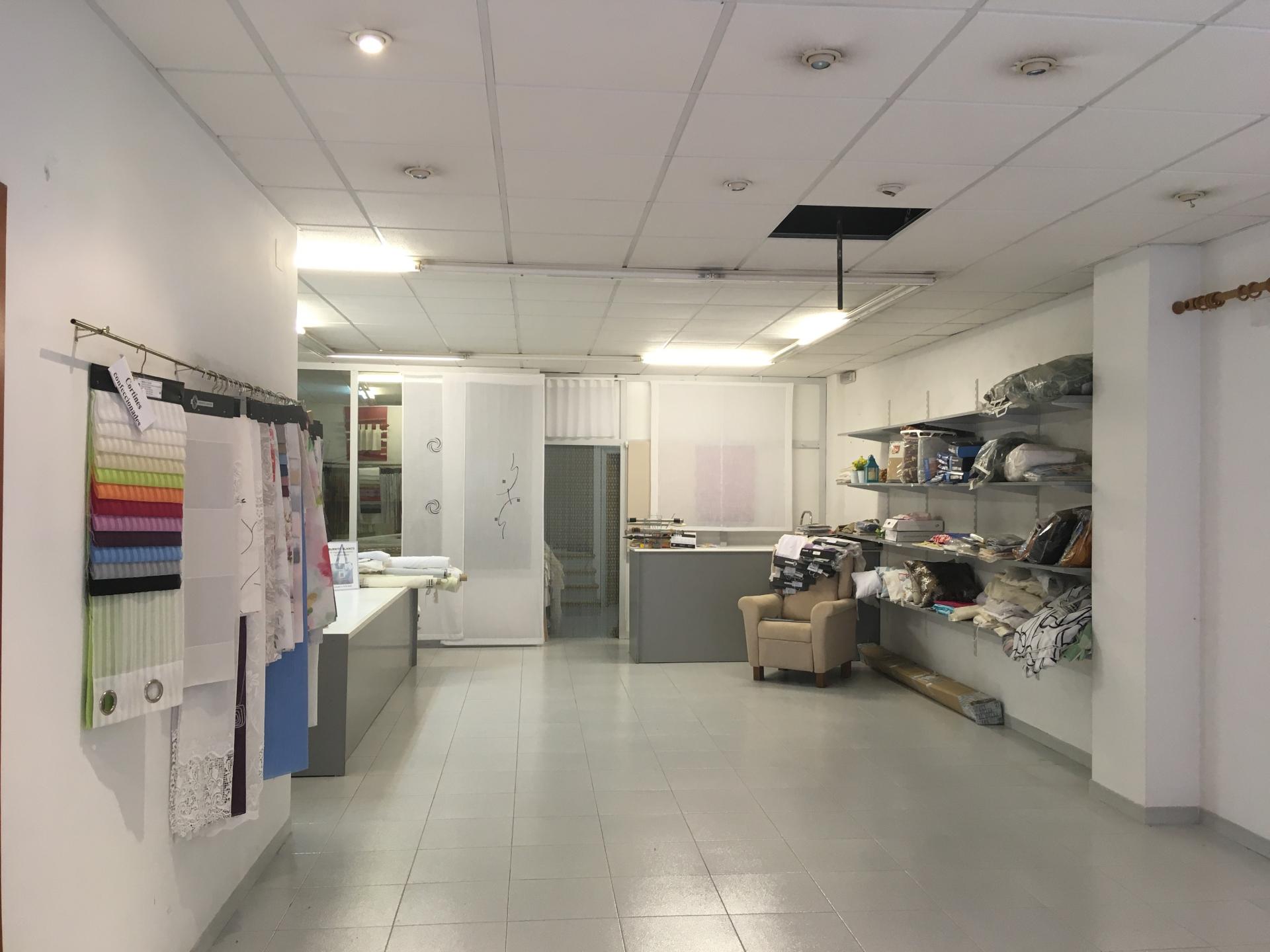 locals-comercials en banyoles · centre €