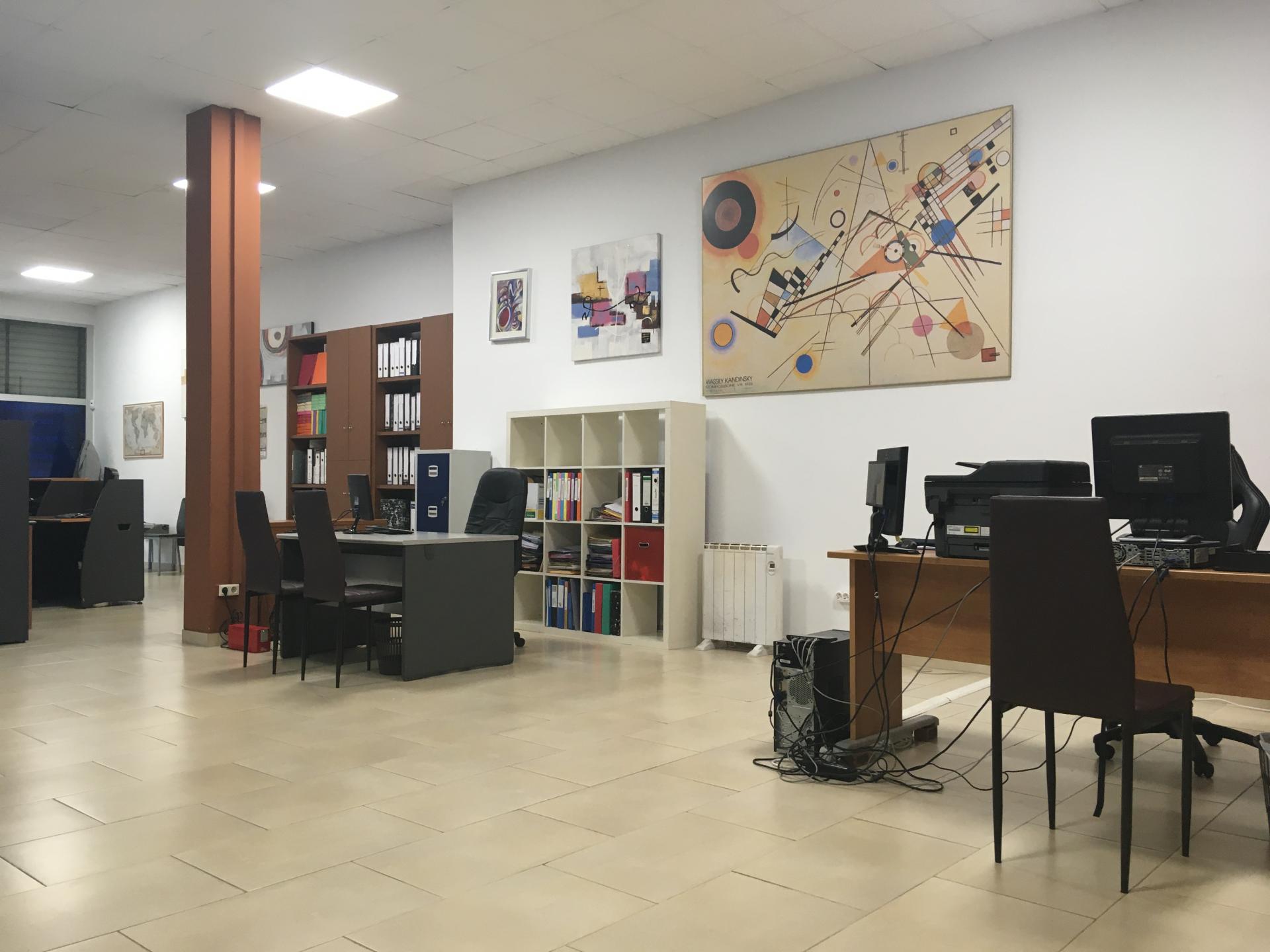 locales-comerciales en girona · santa-eugenia 175000€