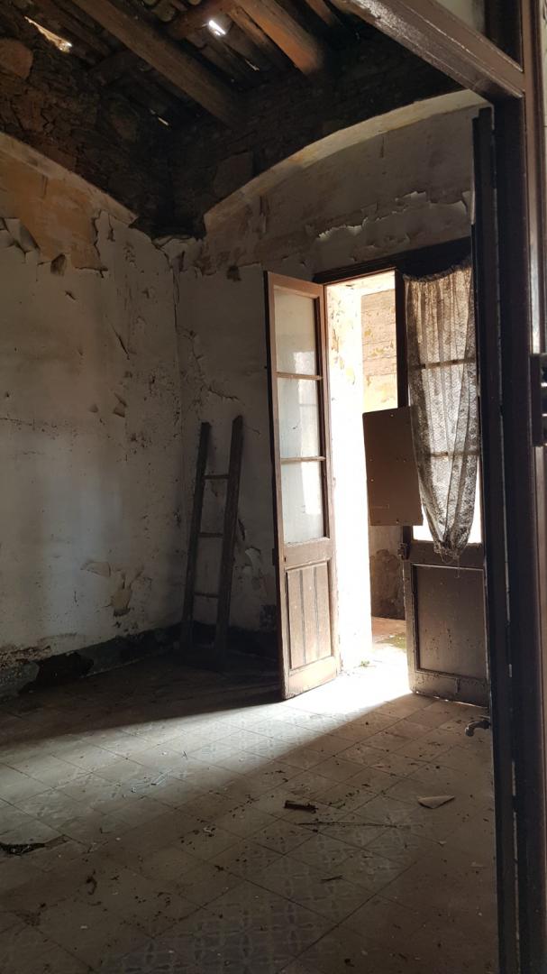 CASA DE POBLE MOLT GRAN I AMB LOCAL TIPUS NAU INDUSTRIAL