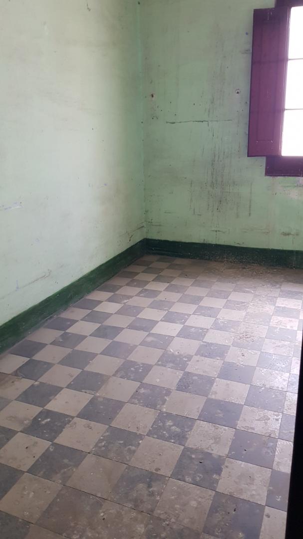 CASA DE POBLE MOLT GRAN I AMB LOCAL TIPUS NAU INDUSTRIAL