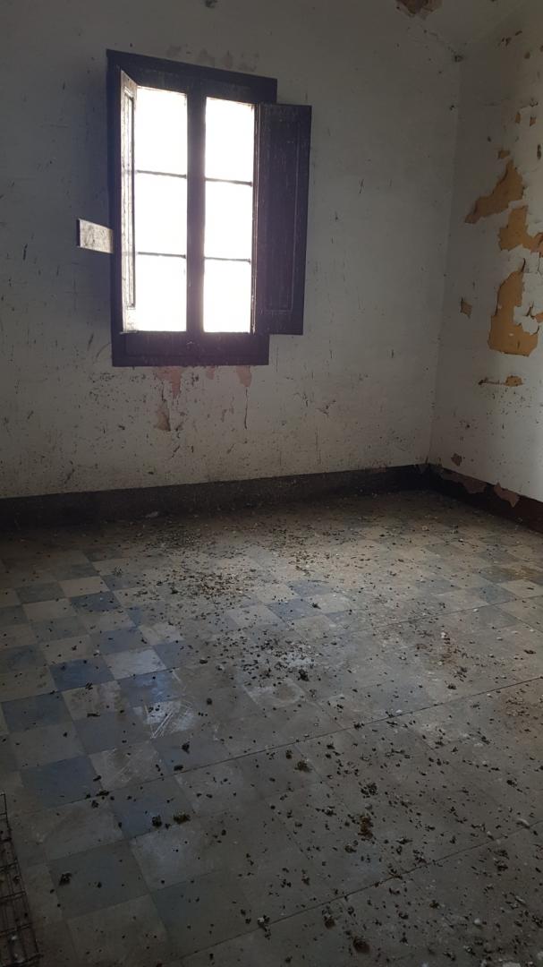 CASA DE POBLE MOLT GRAN I AMB LOCAL TIPUS NAU INDUSTRIAL