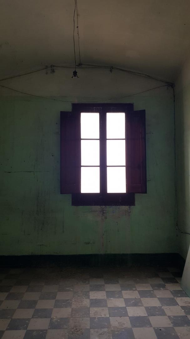 CASA DE POBLE MOLT GRAN I AMB LOCAL TIPUS NAU INDUSTRIAL