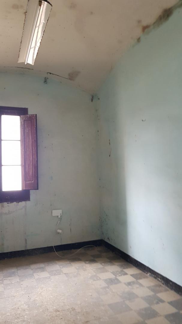 CASA DE POBLE MOLT GRAN I AMB LOCAL TIPUS NAU INDUSTRIAL