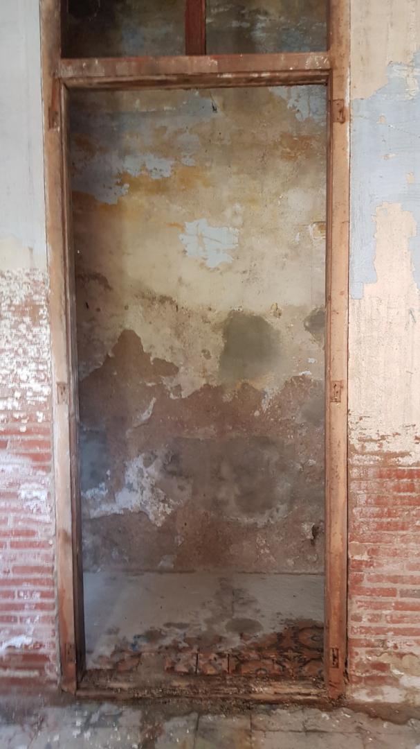 CASA DE POBLE MOLT GRAN I AMB LOCAL TIPUS NAU INDUSTRIAL