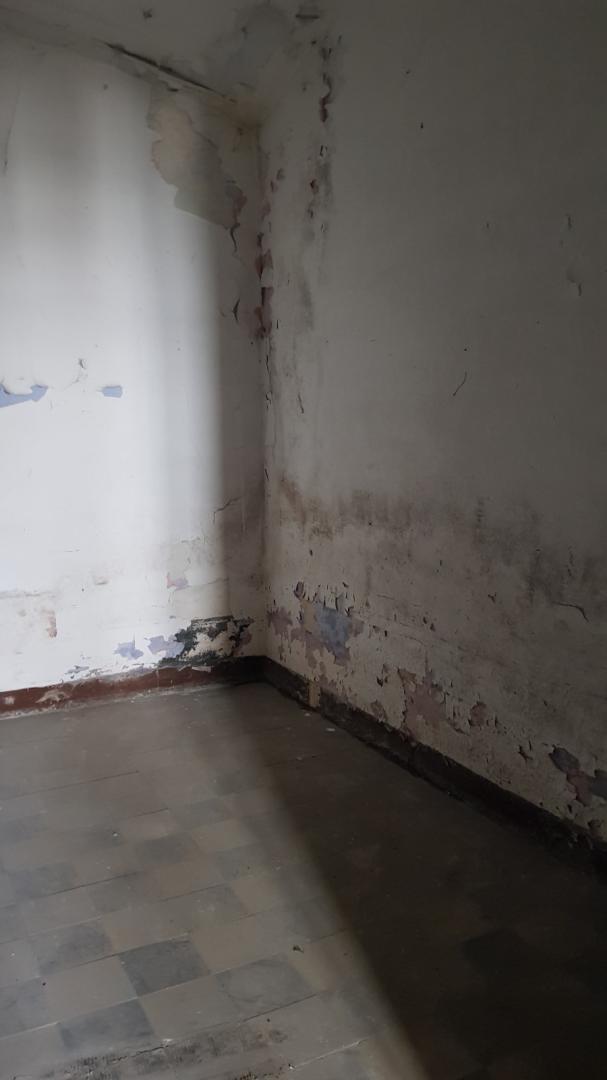 CASA DE POBLE MOLT GRAN I AMB LOCAL TIPUS NAU INDUSTRIAL