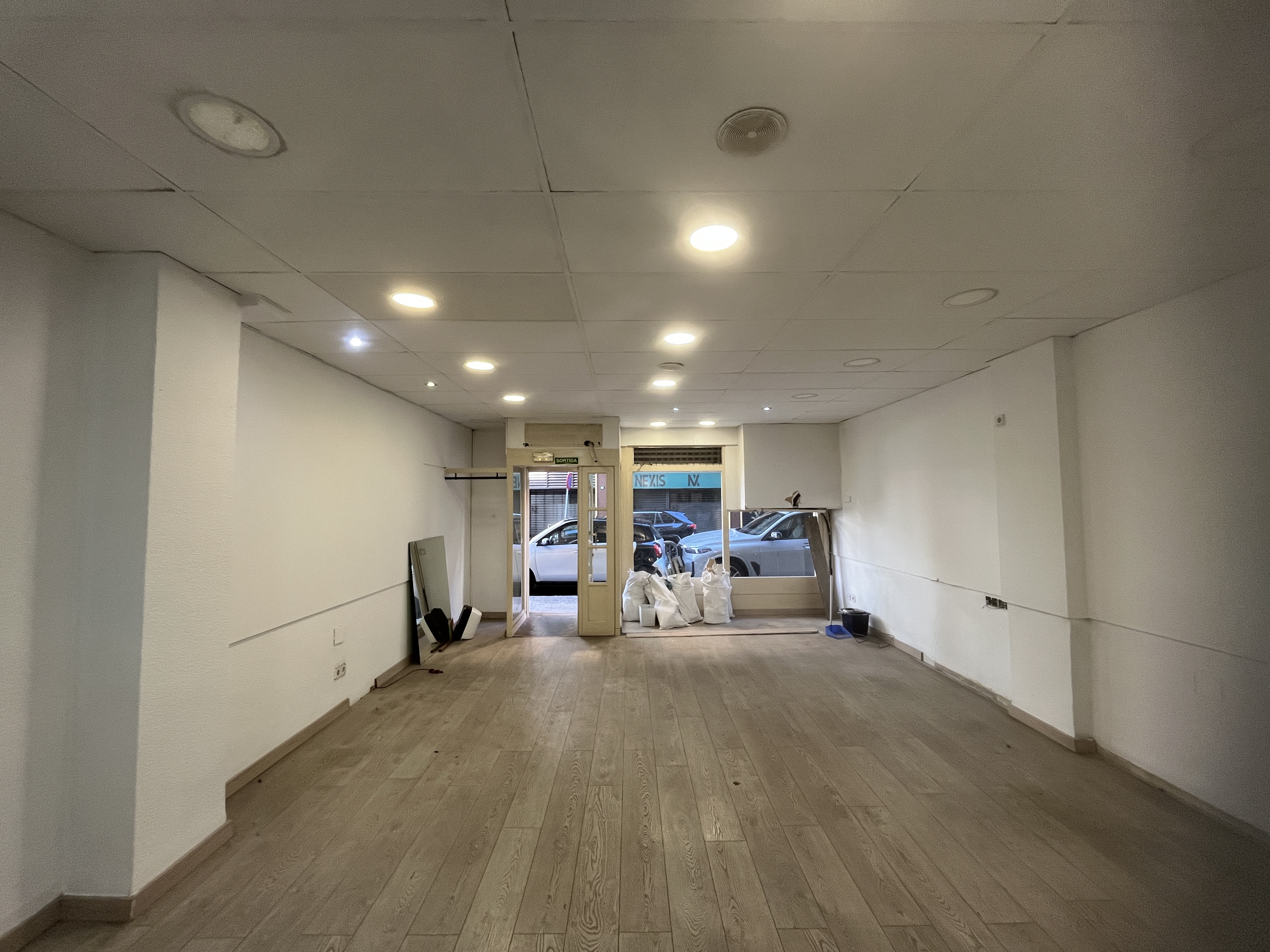 locals-comercials en girona · migdia-emili-grahit 115000€