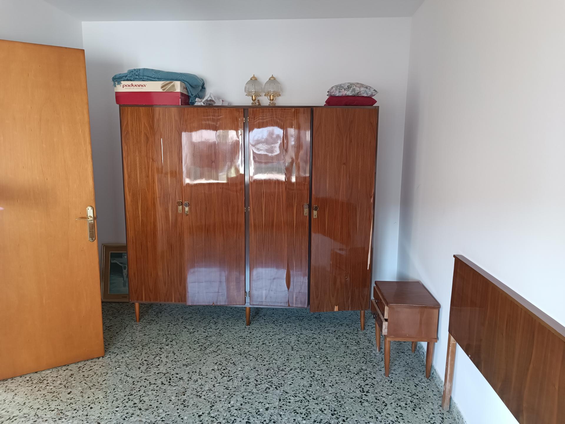 CASA  SITUADA A ZONA RESIDENCIAL