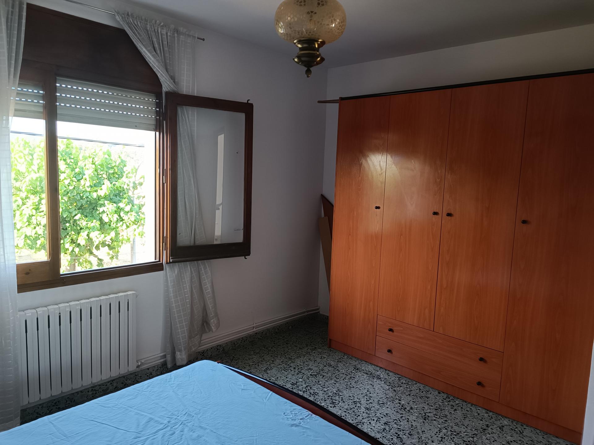 CASA  SITUADA A ZONA RESIDENCIAL