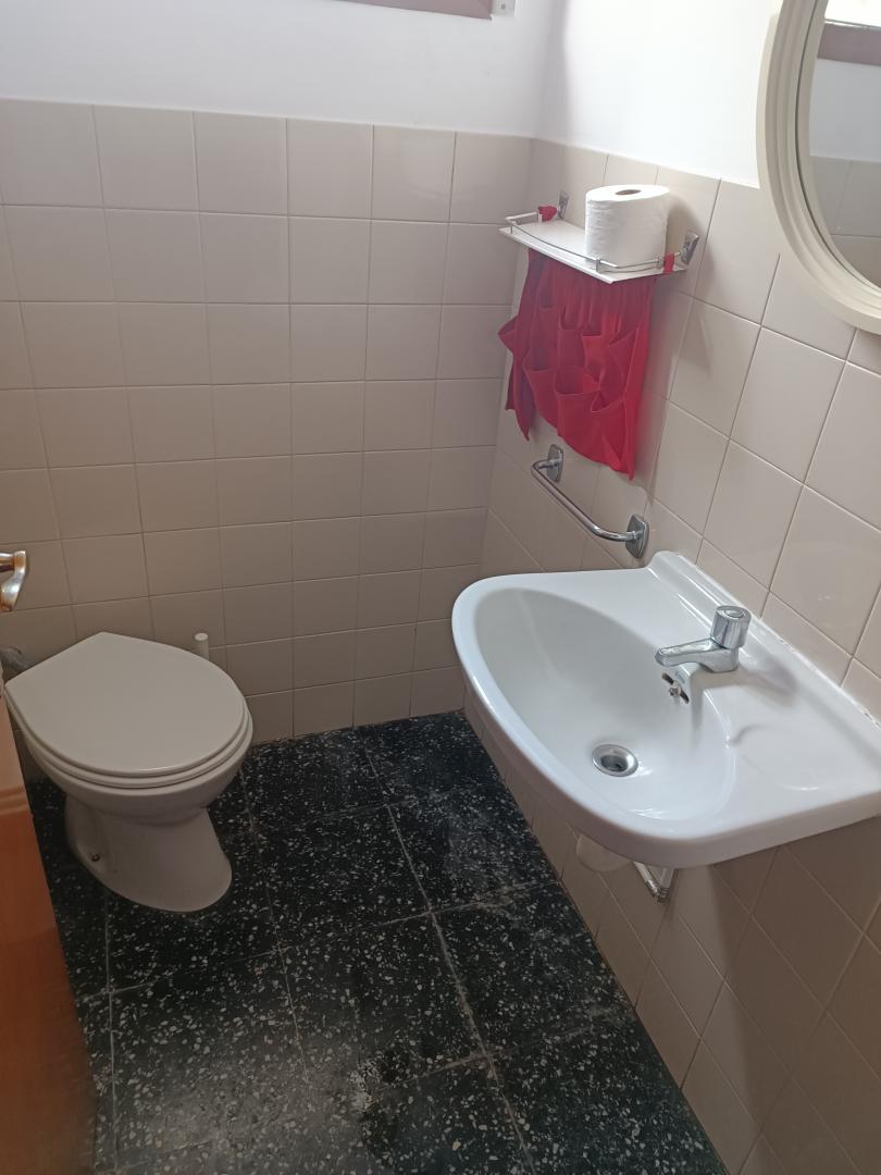 CASA  SITUADA A ZONA RESIDENCIAL
