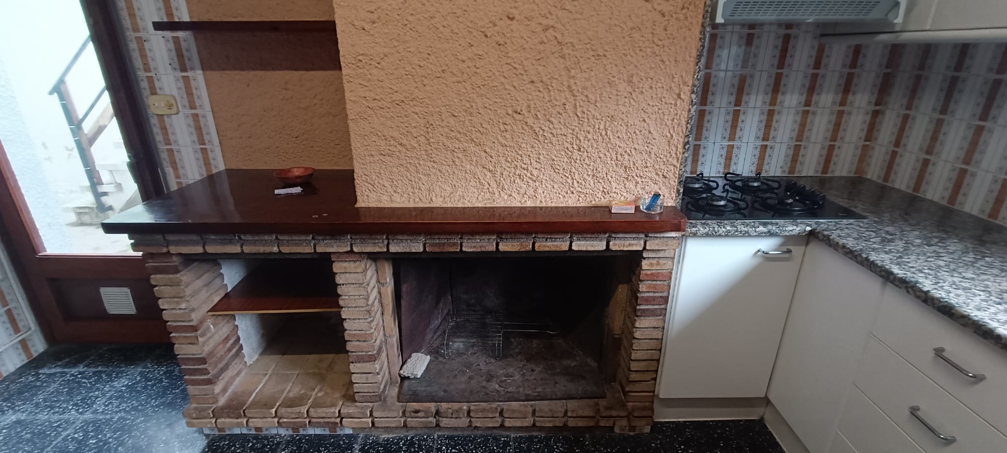 CASA  SITUADA A ZONA RESIDENCIAL