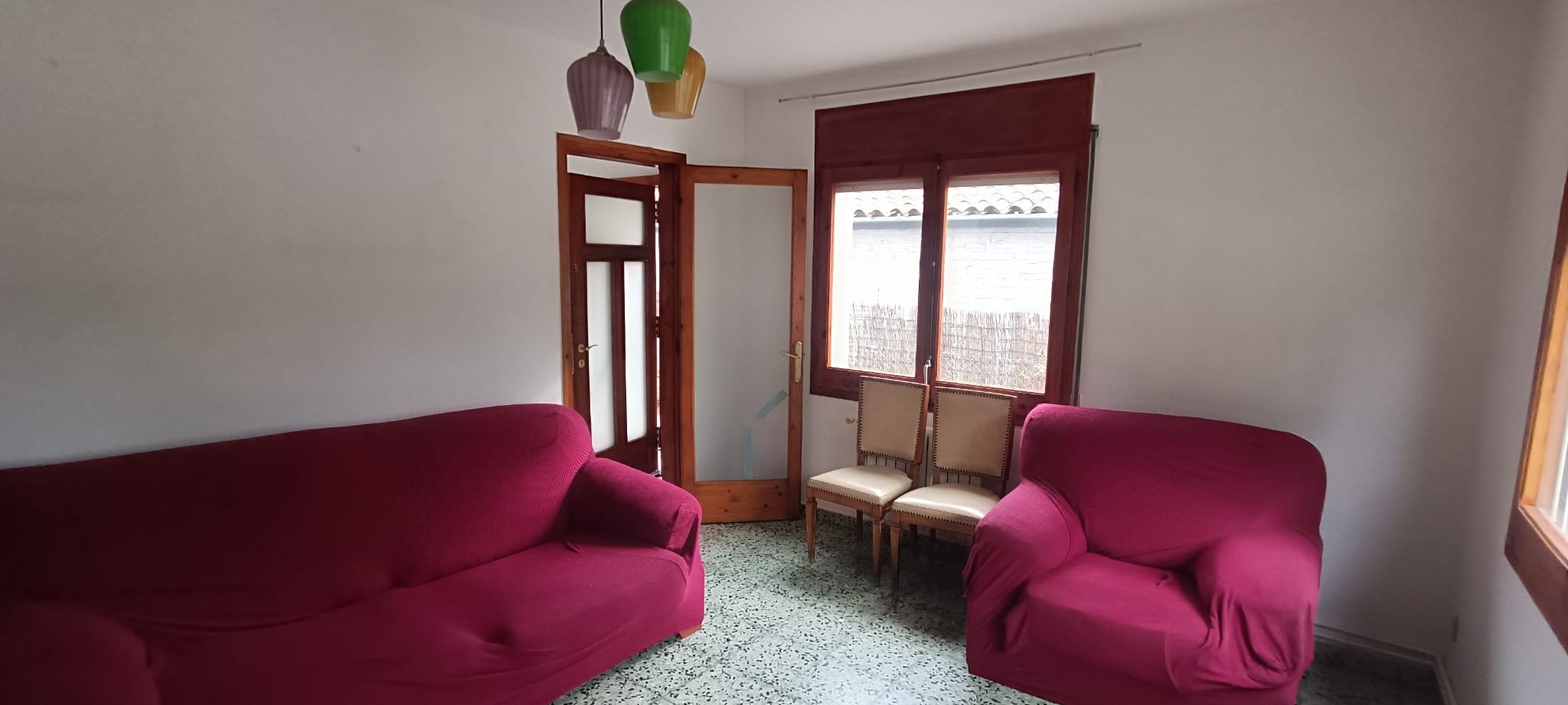 CASA  SITUADA A ZONA RESIDENCIAL