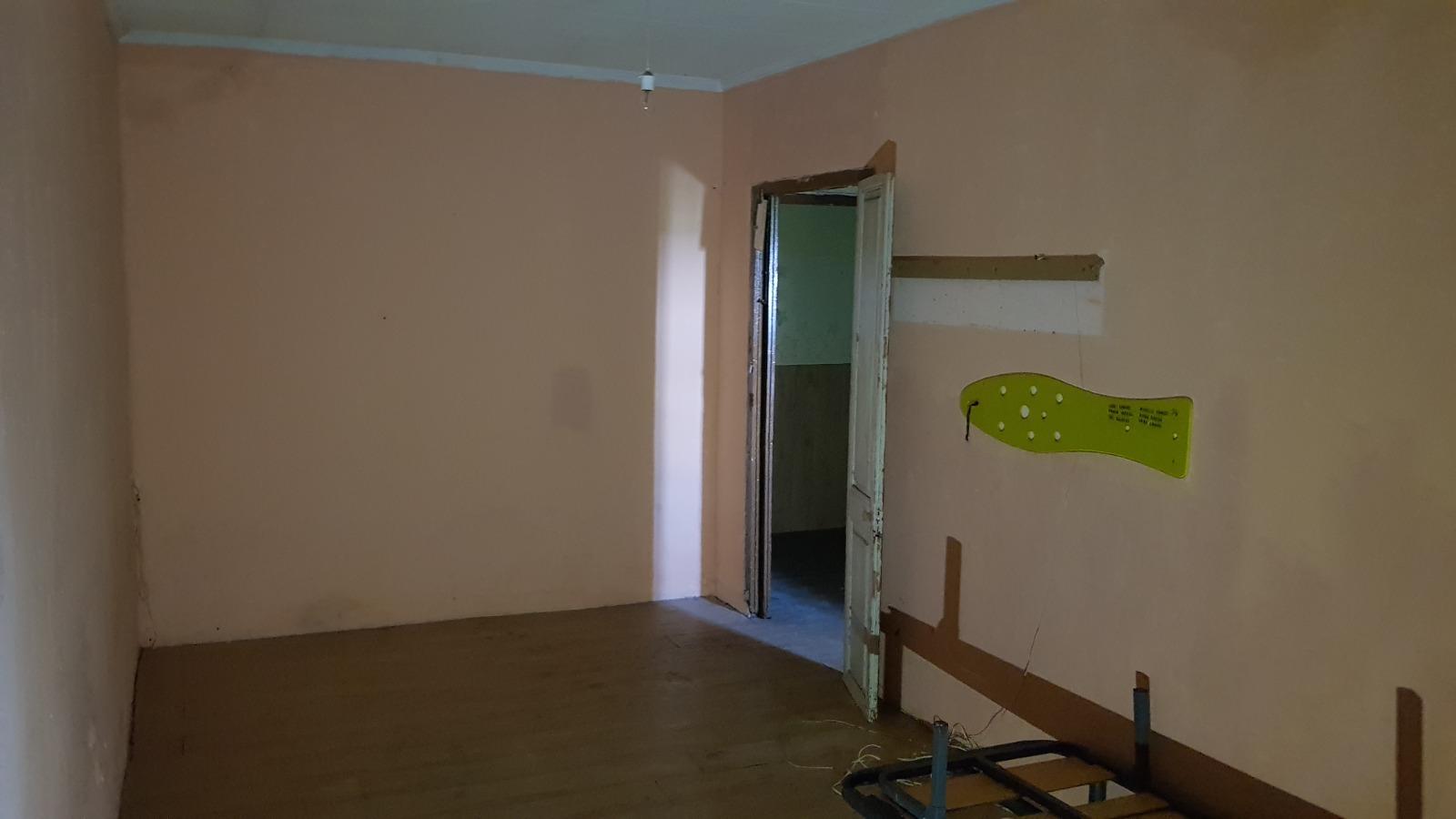 CASA DE POBLE DEL 1910 CANTONERA MOLT BEN SITUADA