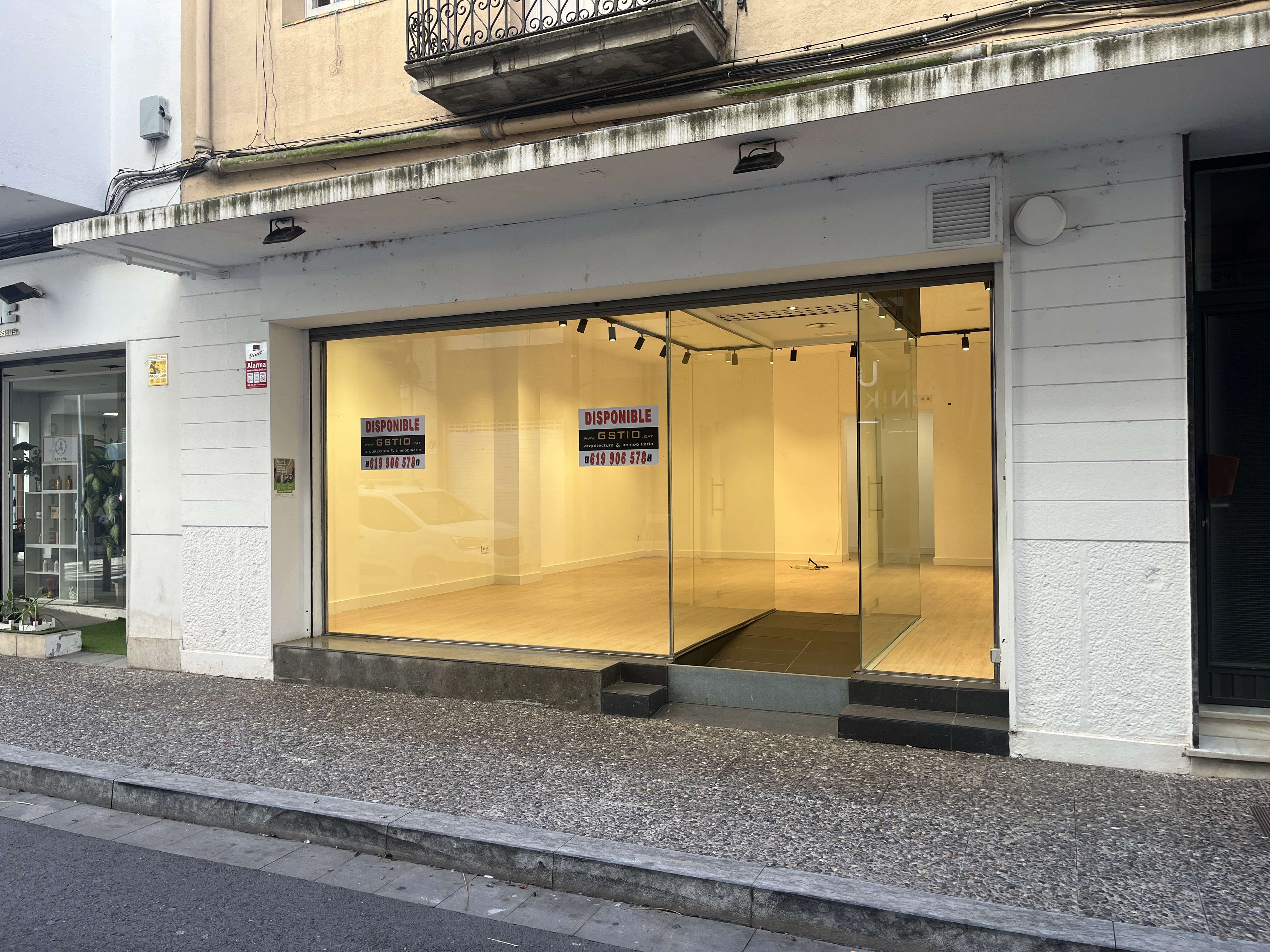 locals-comercials en girona · eixample €