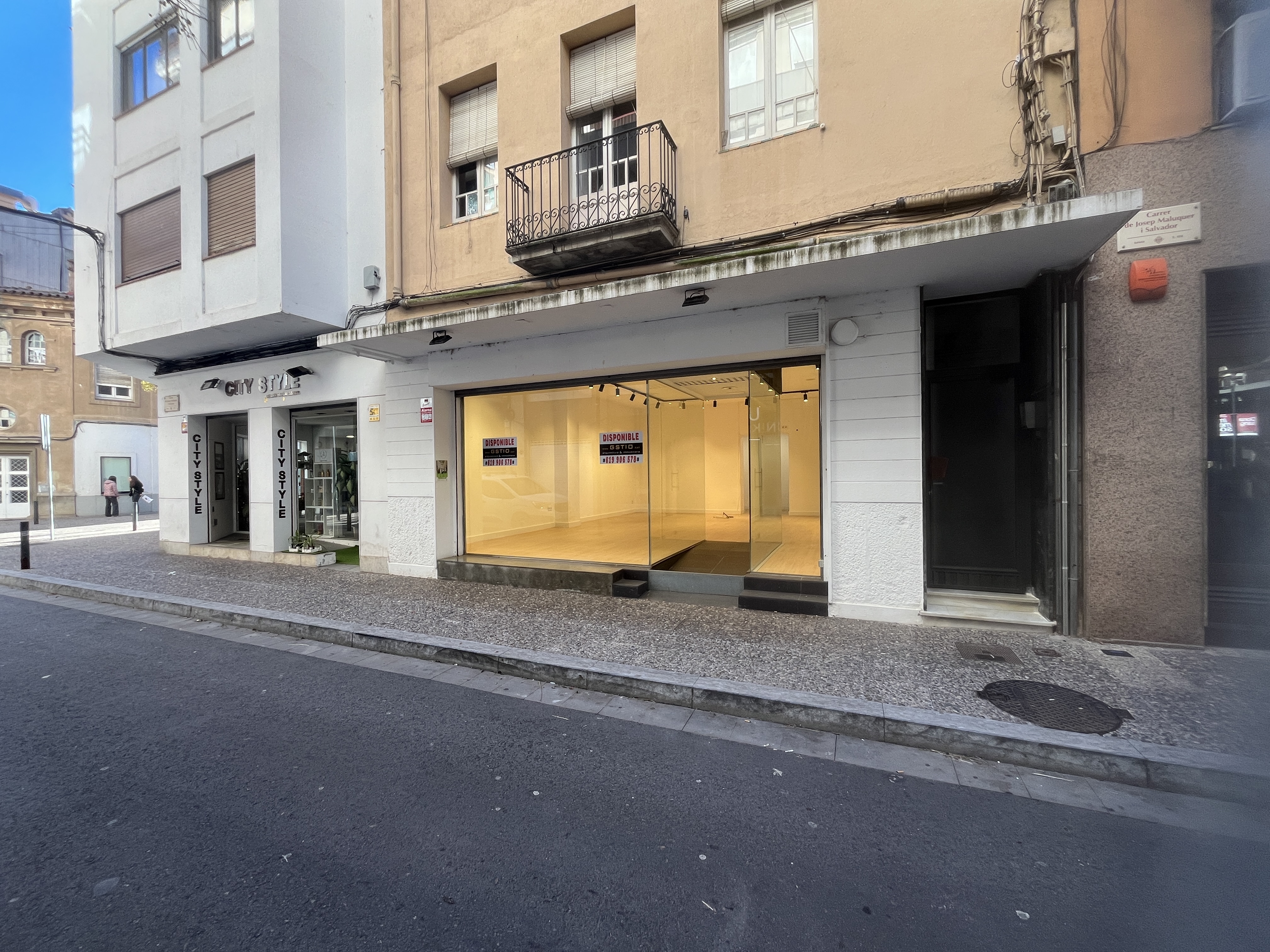 locals-comercials en girona · eixample €