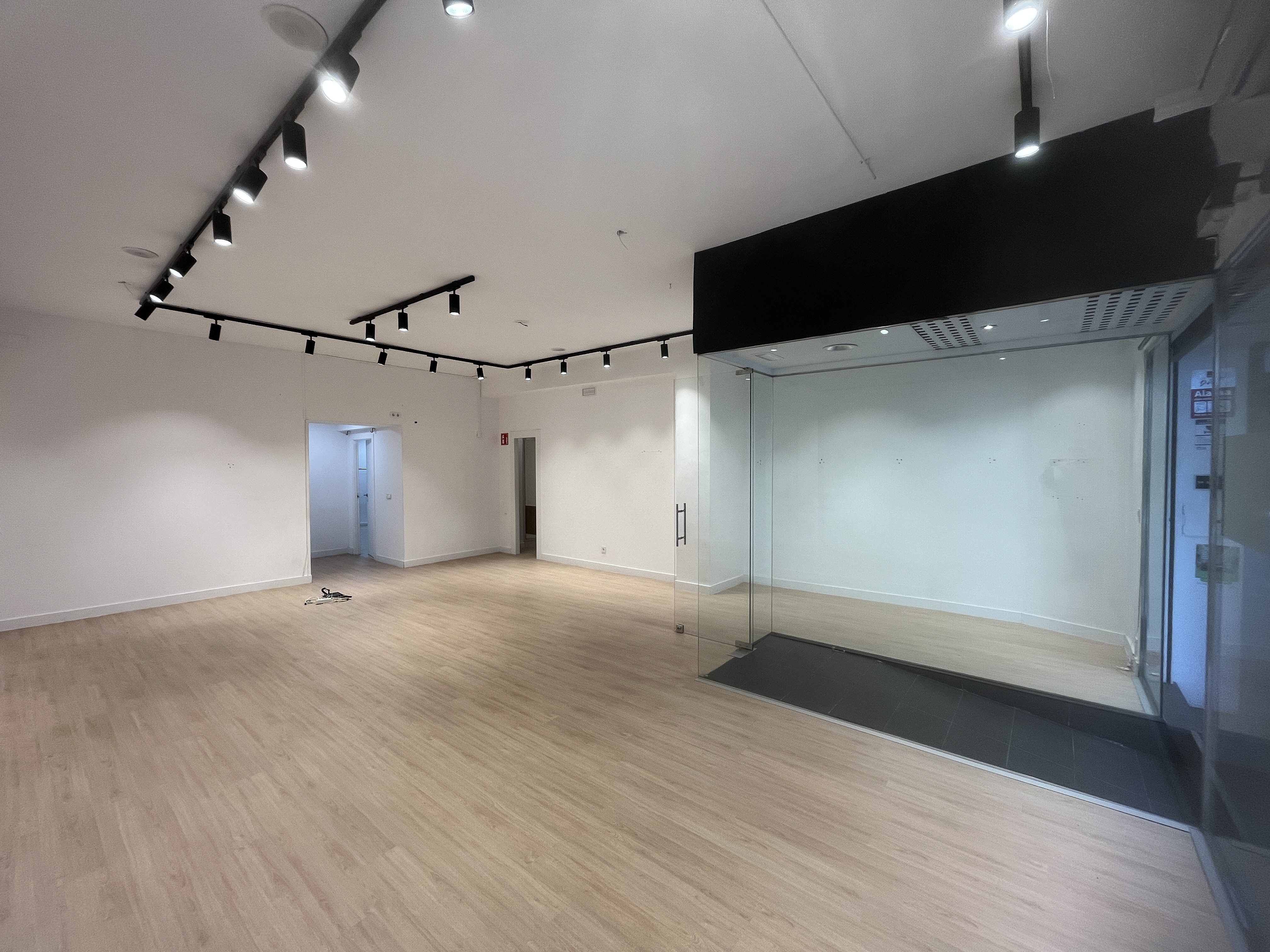 locals-comercials en girona · eixample €