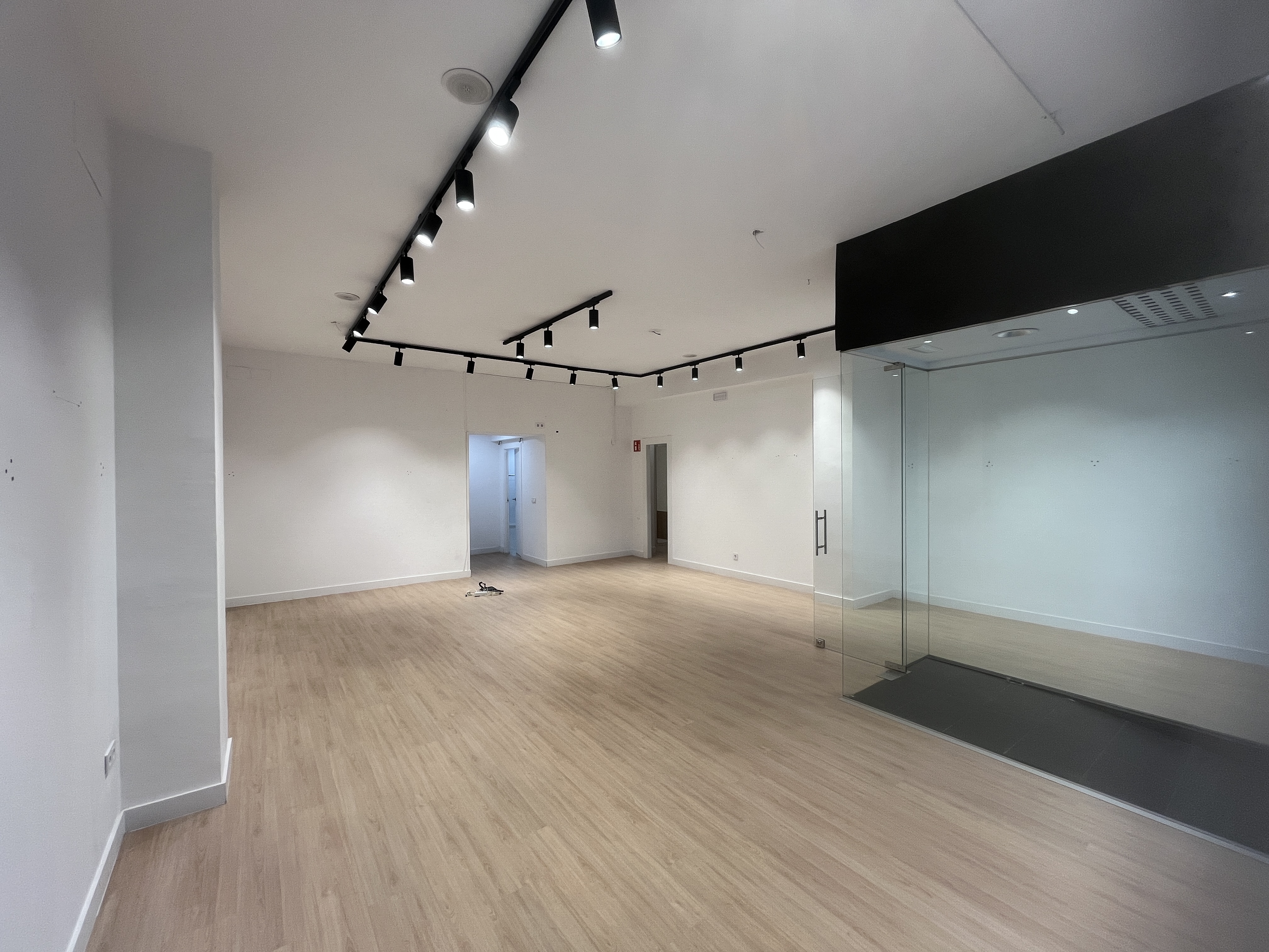 locals-comercials en girona · eixample €